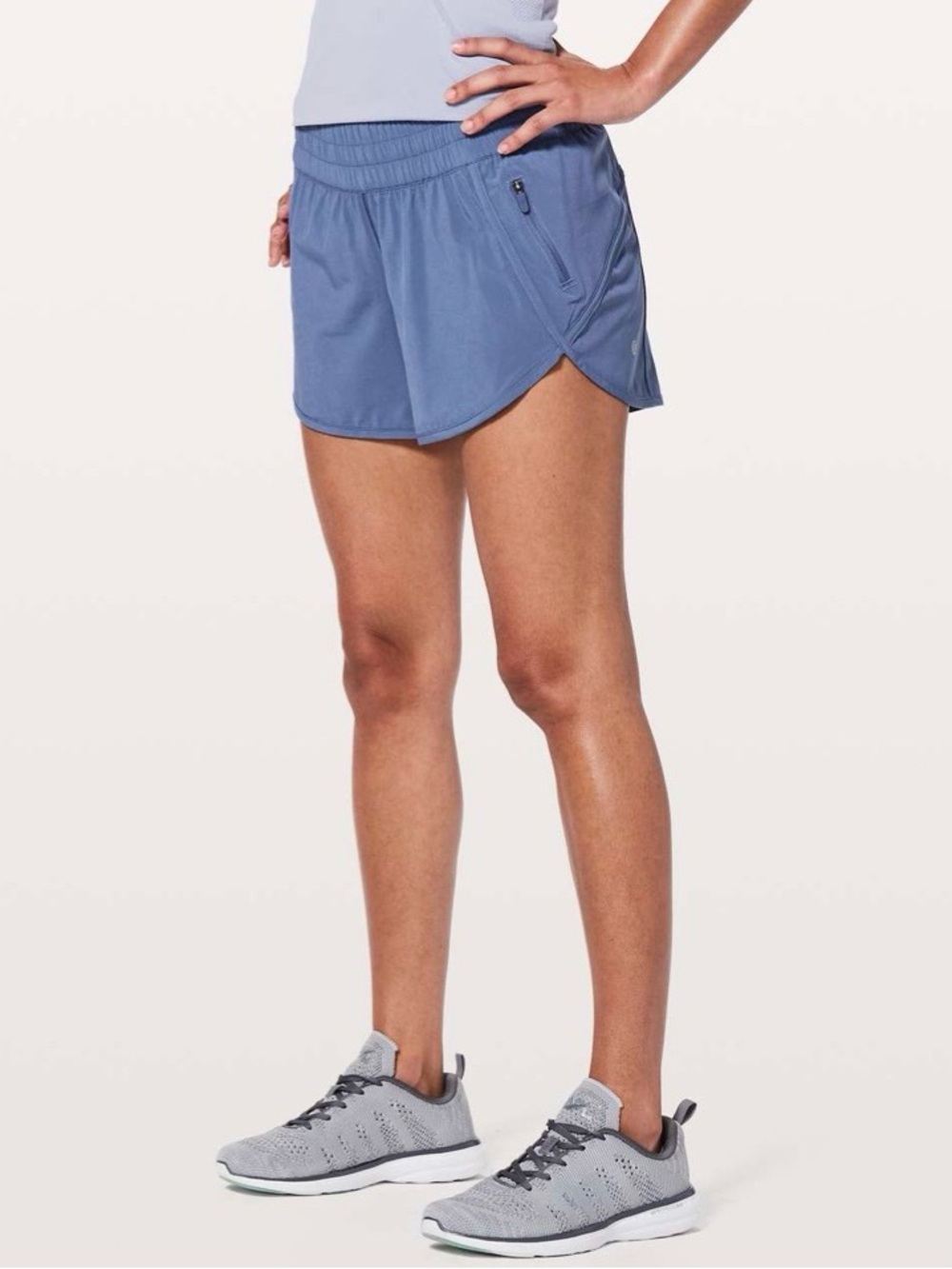 Lululemon Tracker Short V *4" in Brilliant Blue
